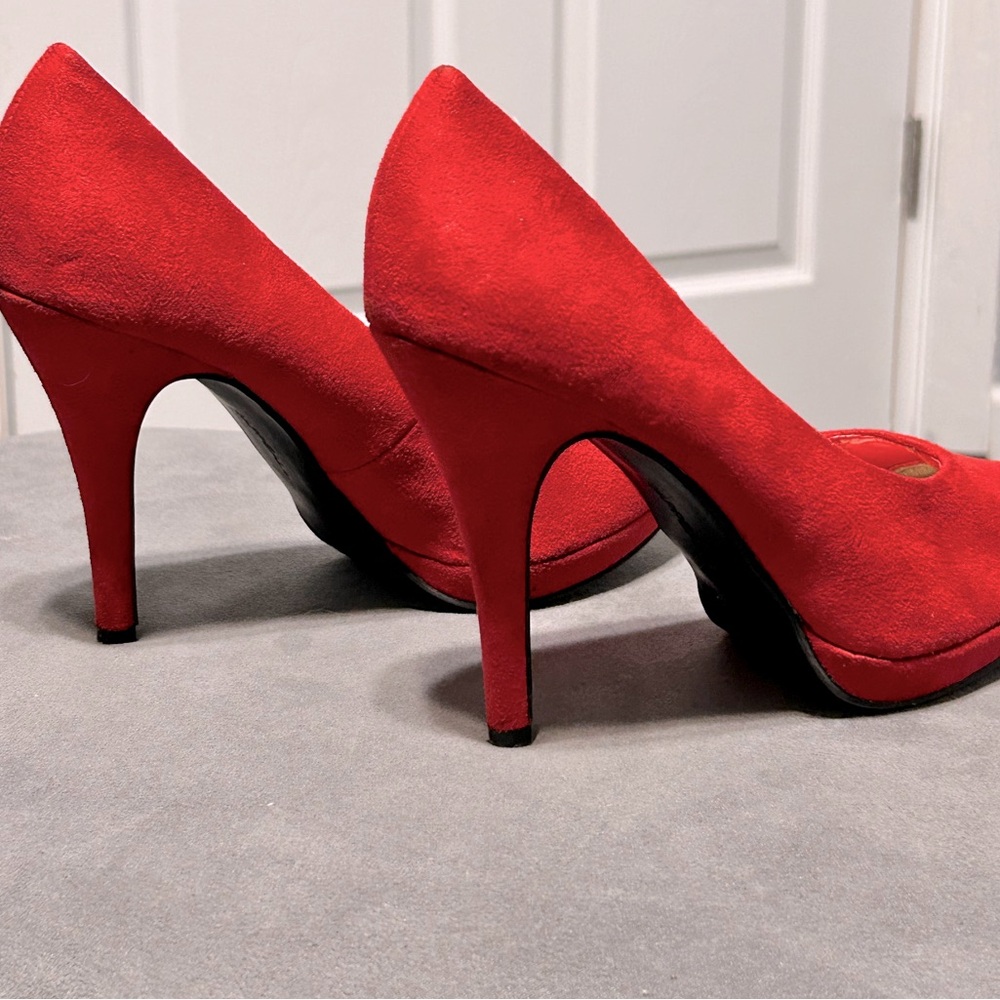 Women’s Red suede X•APPEAL High heel Shoes